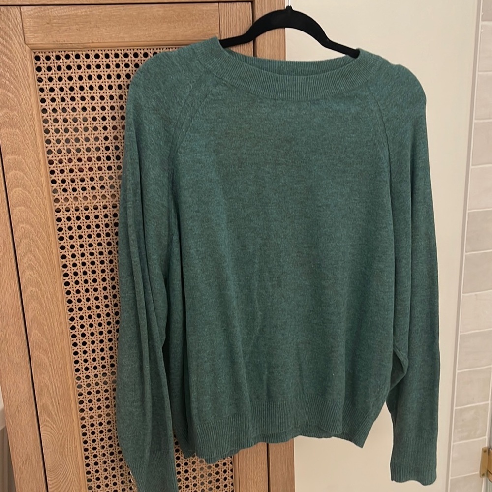 A new day sweater. Green. Size XL worn once.